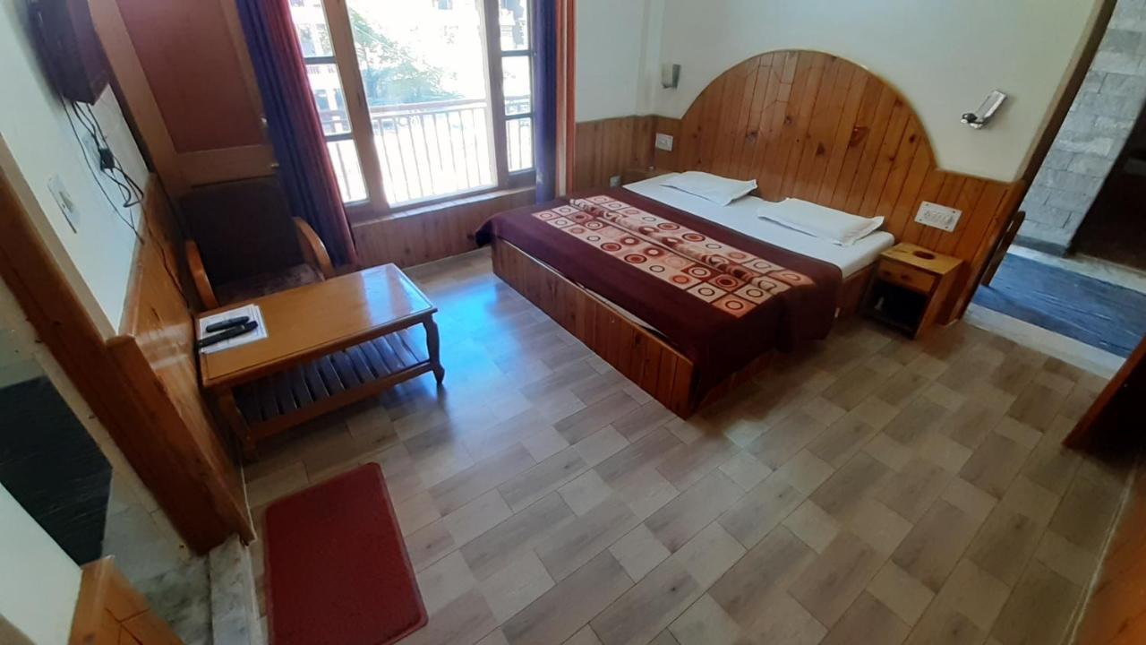 Hadimba Regency Hostel มะนาลี ภายนอก รูปภาพ