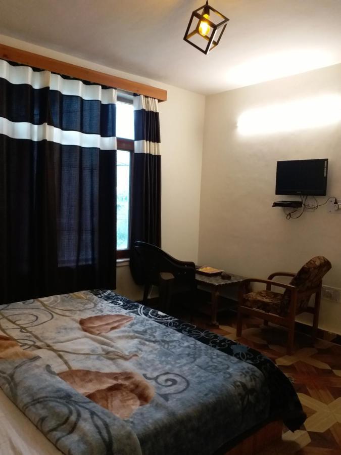 Hadimba Regency Hostel มะนาลี ภายนอก รูปภาพ