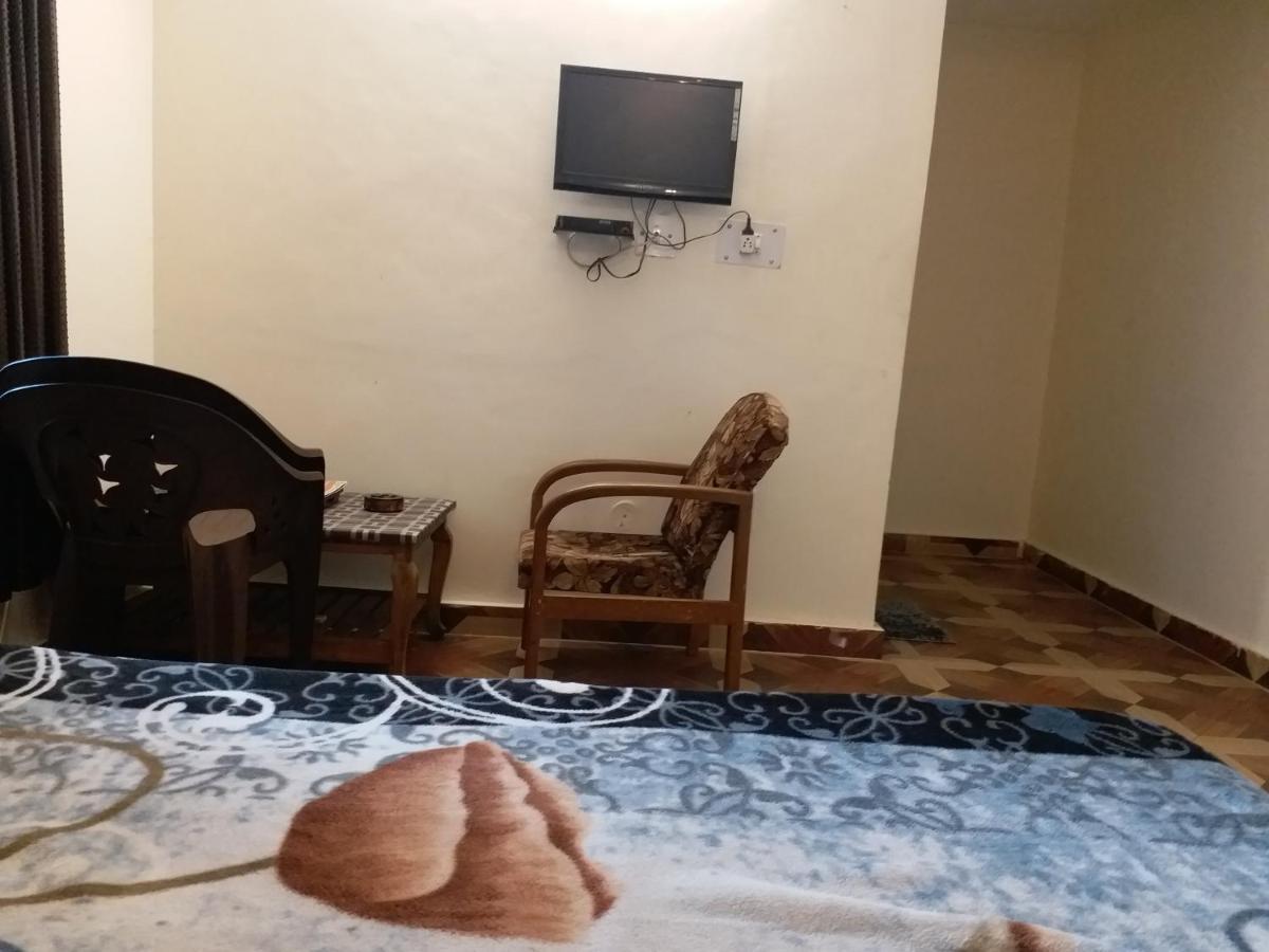 Hadimba Regency Hostel มะนาลี ภายนอก รูปภาพ